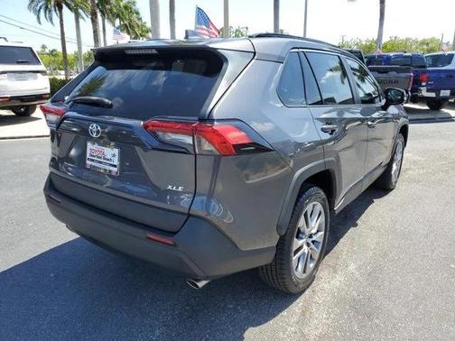 2022 Toyota RAV4 XLE Premium