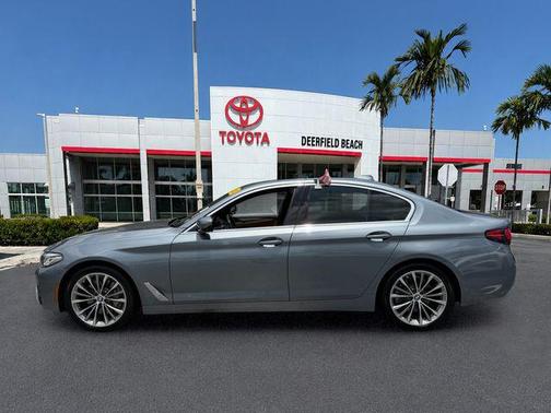Bluestone Metallic 2021 BMW 530 530i