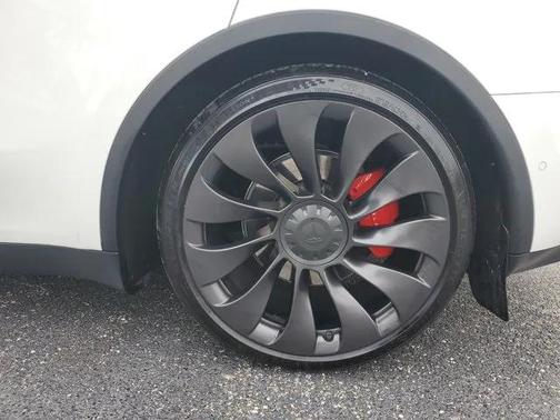2022 Tesla Model Y Performance Dual Motor All-Wheel Drive