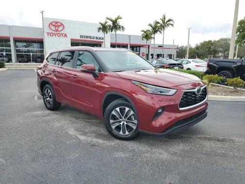 2023 Toyota Highlander XLE