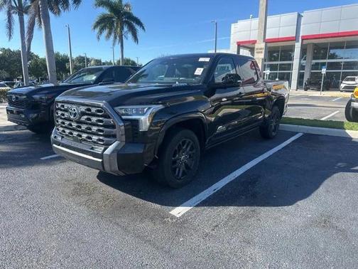 2023 Toyota Tundra Hybrid Platinum