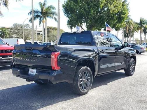 2023 Toyota Tundra Hybrid Platinum