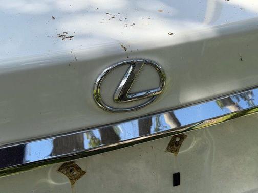 White Pearl 2017 Lexus ES 350 Base