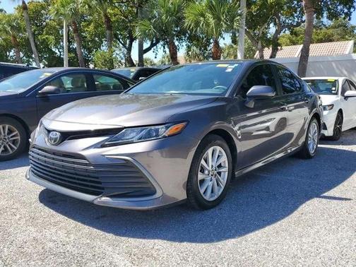 2022 Toyota Camry LE