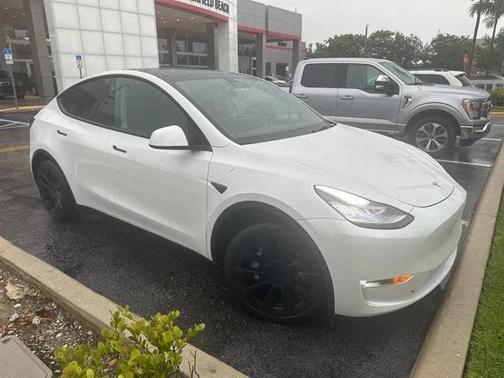 2021 Tesla Model Y Standard Range Rear-Wheel Drive