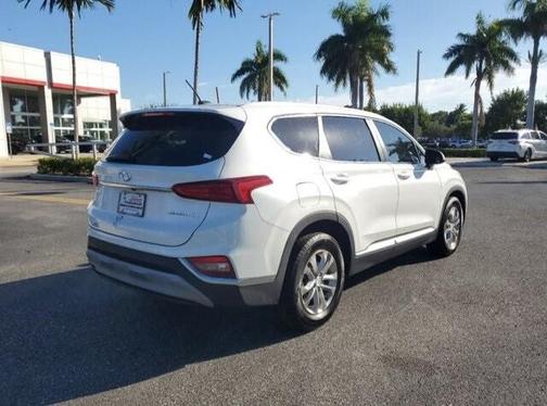 2019 Hyundai SANTA FE SE 2.4