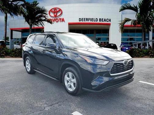2022 Toyota Highlander L