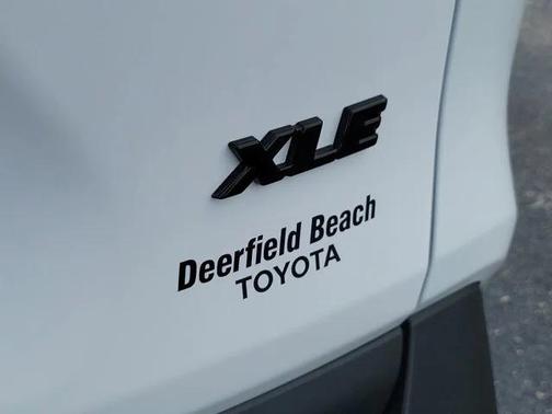 2025 Toyota RAV4 XLE