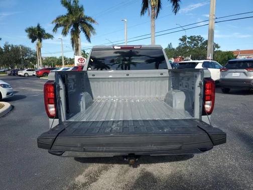 2024 GMC Sierra 1500 SLE