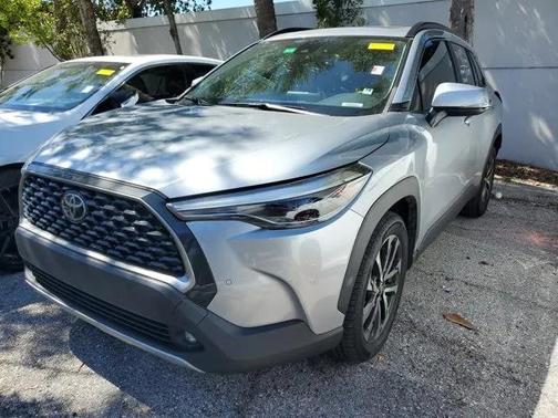 2022 Toyota Corolla Cross XLE