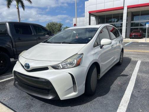 2016 Toyota Prius v Three