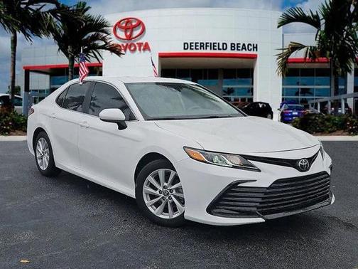 2022 Toyota Camry LE