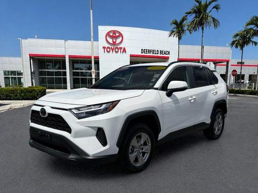 Ice 2025 Toyota RAV4 XLE