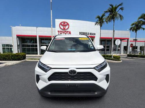 Ice 2025 Toyota RAV4 XLE