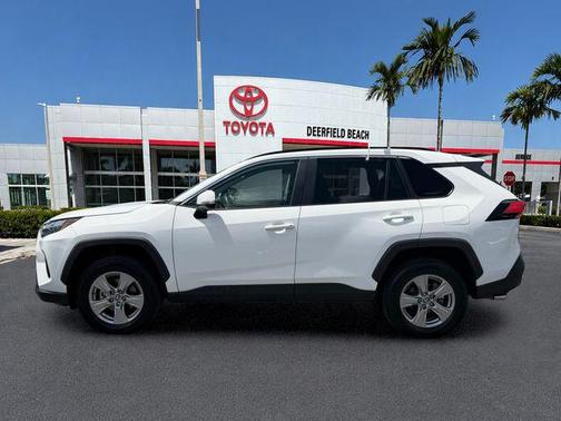 Ice 2025 Toyota RAV4 XLE