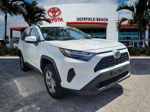 Ice 2025 Toyota RAV4 XLE