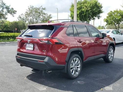 2025 Toyota RAV4 XLE Premium