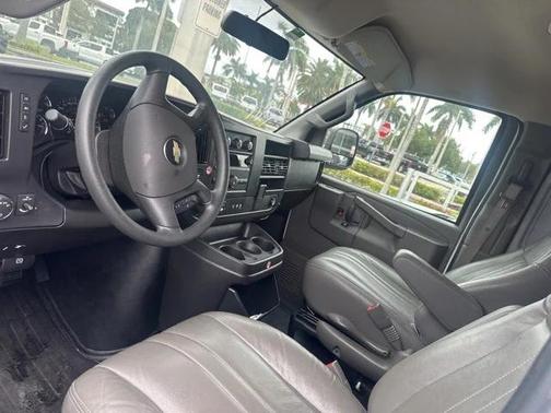 2025 Chevrolet Express 2500 RWD 2500 Extended Wheelbase WT