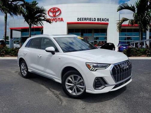 2023 Audi Q3 Premium 45 TFSI S line quattro Tiptronic