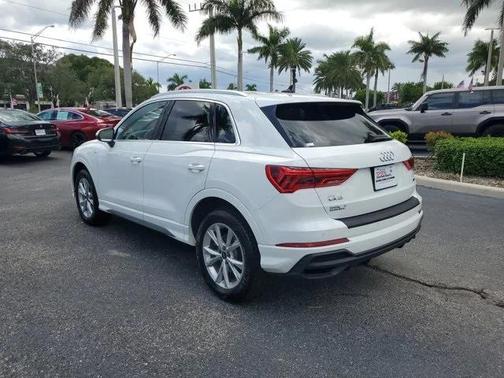 2023 Audi Q3 Premium 45 TFSI S line quattro Tiptronic