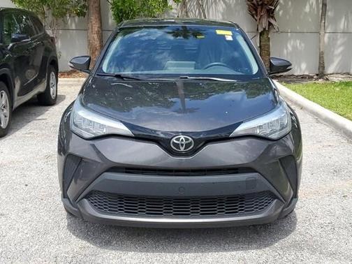 2021 Toyota C-HR LE
