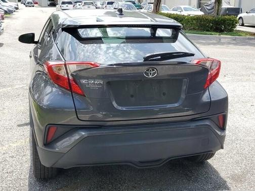 2021 Toyota C-HR LE