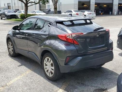 2021 Toyota C-HR LE