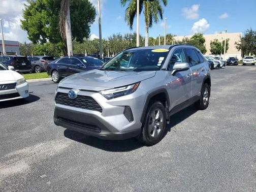 2024 Toyota RAV4 Hybrid XLE