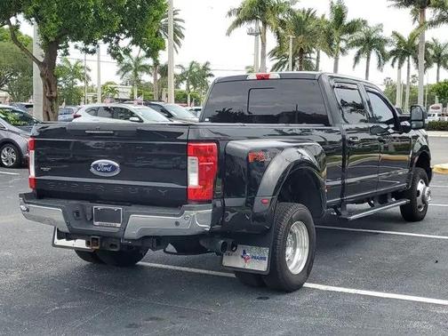 2017 Ford F-350 Lariat
