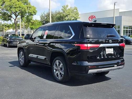 2025 Toyota Sequoia Base