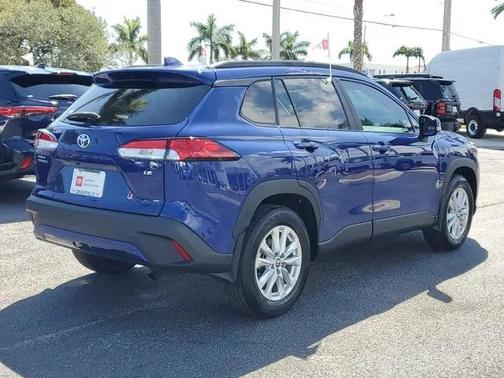 2024 Toyota Corolla Cross LE