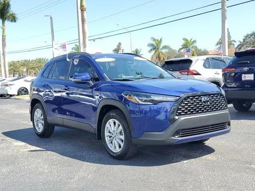 2024 Toyota Corolla Cross LE