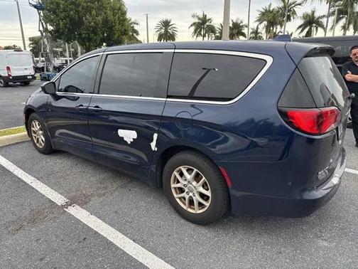 2017 Chrysler Pacifica Touring