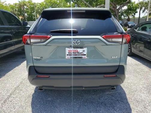 2022 Toyota RAV4 XLE