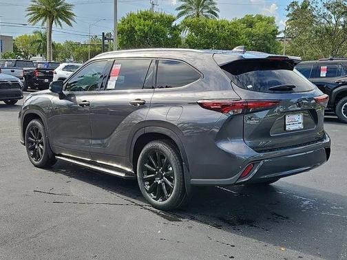 2025 Toyota Highlander Limited