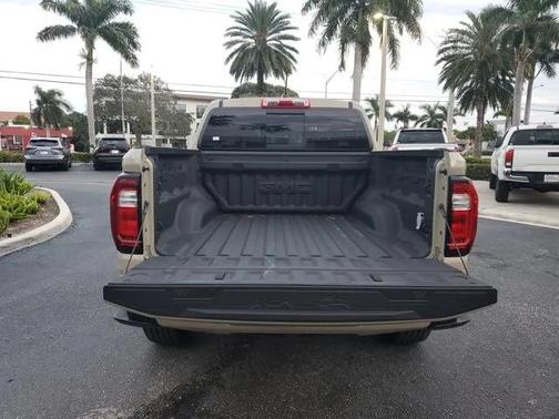 2023 GMC Canyon Elevation