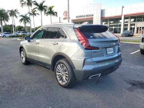 2025 Cadillac XT4 Premium Luxury