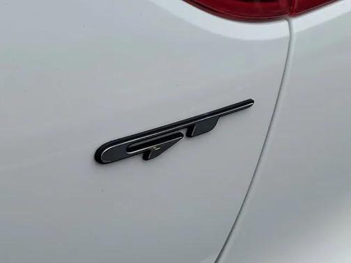 2021 Kia Stinger GT1