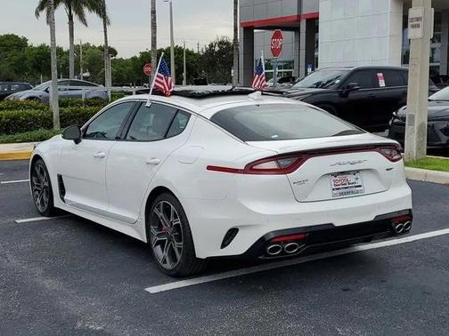 2021 Kia Stinger GT1