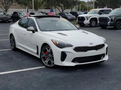 2021 Kia Stinger GT1