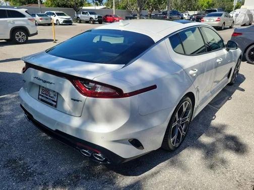 2021 Kia Stinger GT1
