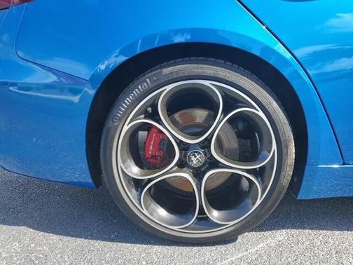 2023 Alfa Romeo Giulia Veloce RWD