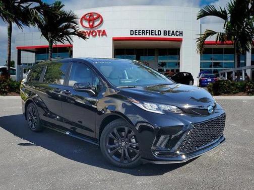 2025 Toyota Sienna XSE 7 Passenger