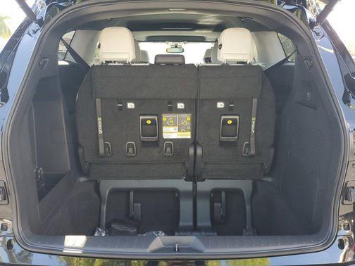 2025 Toyota Sienna XSE 7 Passenger