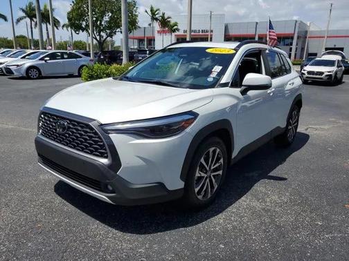 2023 Toyota Corolla Cross XLE