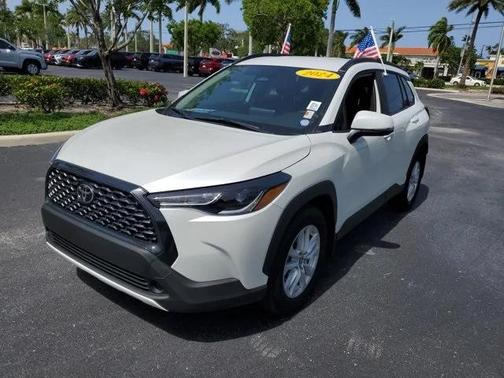 2024 Toyota Corolla Cross LE