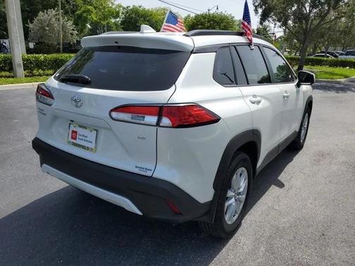 2024 Toyota Corolla Cross LE
