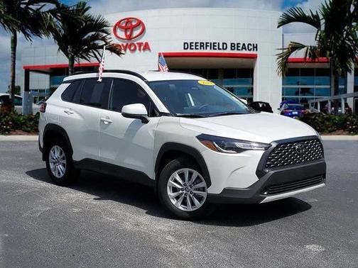 2024 Toyota Corolla Cross LE