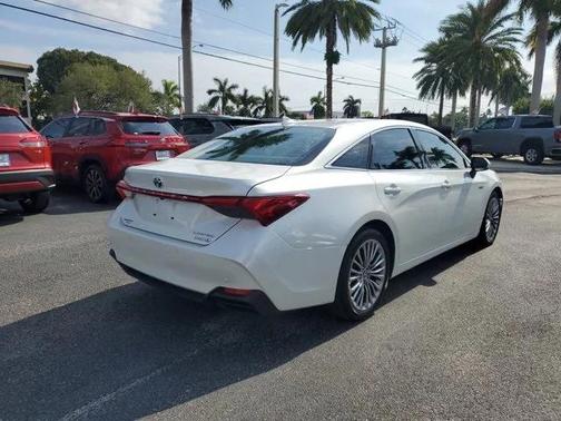 2020 Toyota Avalon Hybrid Limited