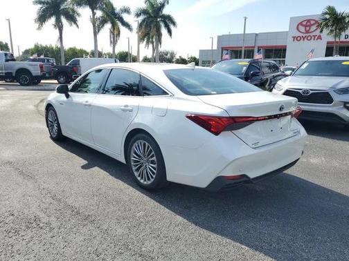2020 Toyota Avalon Hybrid Limited